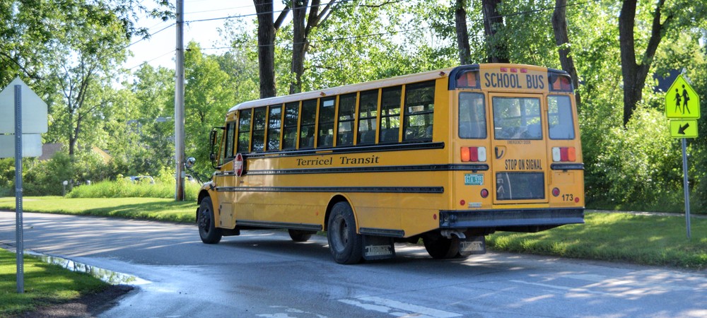 BUS ROUTES FOR 1st - 8TH GRADERS